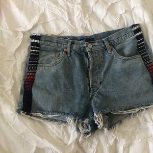 RARE Levi’s Jean Shorts 30